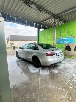 Audi A4 B8 2.0 rv2008 - 5