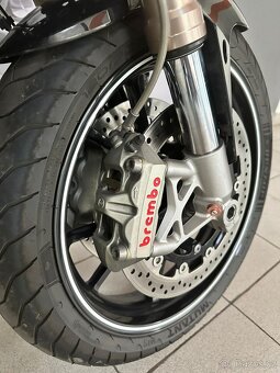 Triumph Speed Triple 1050 - 5