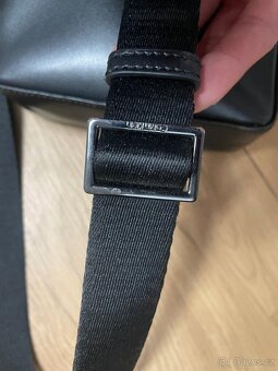 Calvin Klein crossbody taška - 5