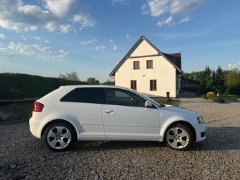 Audi A3 8p 1.9 TDI model 2010 Facelift-Xenony-Alcantara - 5