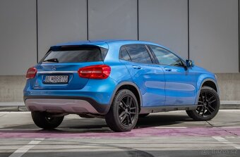 Mercedes-Benz GLA 200 d 4MATIC A/T - 5
