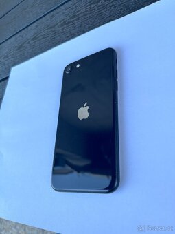 Apple Iphone SE 2022 - 5