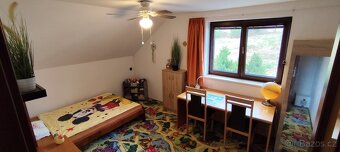 Prodej domu 237 m² s pozemkem 1 059 m² - 5