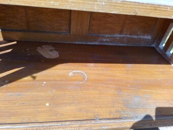 Stará hezká fládrovaná kuchyňská kredenc - 5