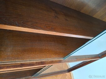 Vitrína, knihovna z masivu, po babičce - 5