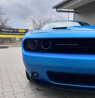 Dodge challenger R/T 5.7 HEMI V8 - 5