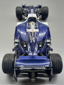 F1 WILLIAMS COSWORTH FW28 NICO ROSBERG HOTWHEELS 1:18 - 5