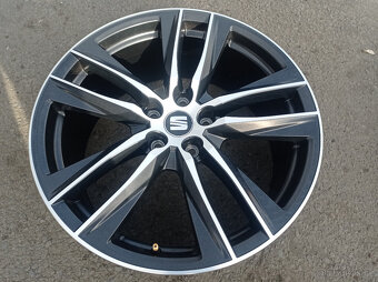5x112 Seat Leon 8Jx19 ET50 5F0601025AC alu disky - 5