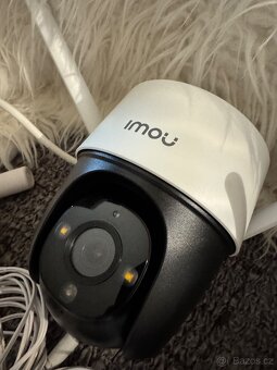 2x VENKOVNÍ OTOČNÁ IP KAMERA IPC-S42FP Wi-Fi - 4 Mpx - 5