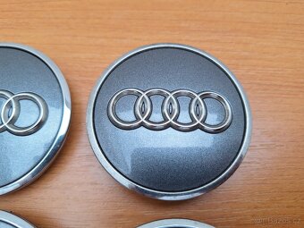 Audi orig. středové krytky 61mm - 5