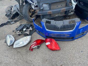 škoda fabia 2 kapota,lampy,airbagy,dveře - 5