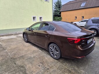 Avensis 1.8VVT-i 108KW - 5