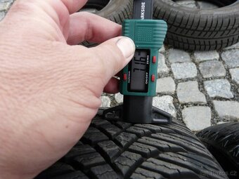 ZIMNÍ PNEU + DISKY OPEL 14" 175/65R14 - 5