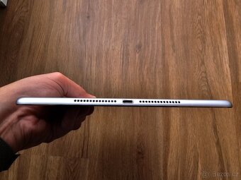Apple iPad Air 2, 2014, 16 GB WIFI bilý, jako nový - 5