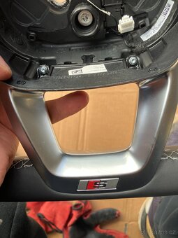 Zkosený volant AUDI S-line poloperforace q7 q8 - 5