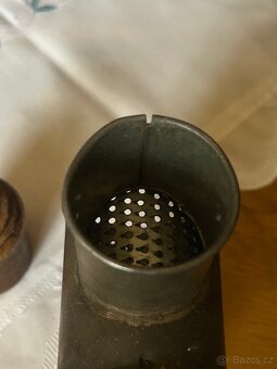 Starý litinový mlýnek Carmen (cca 1910–1930) - 5