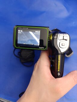 Duální kamera Sanyo Xacti CA9 - 5