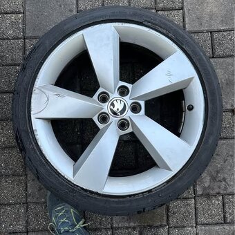 Kola ze Škoda Rapid 17' - 5