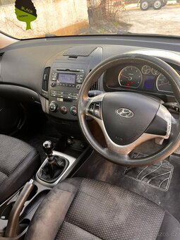 rozprodam hyundai i30 1,6 crdi 85kw2006-2011 kod motora D4FB - 5
