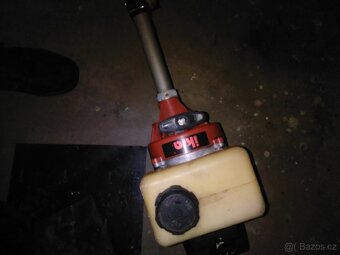 Prodám Křovinák na díly ucpaný karburátor - 5