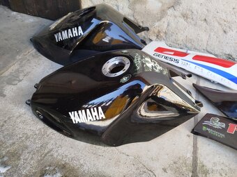 Yamaha Fzr 600 3 he - 5