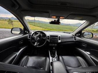 Mitsubishi Outlander 2.2did 2008 7 míst tažné - 5