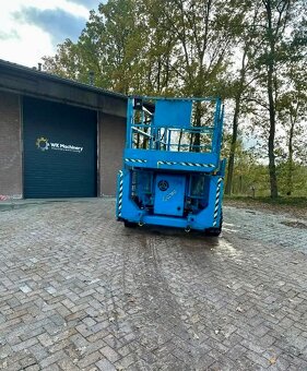 TERÉNNÍ NŮŽKOVÁ PLOŠINA GENIE GS 3384 RT - 5