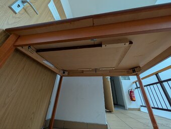 Jídelní stůl TON - rozkládací - 5