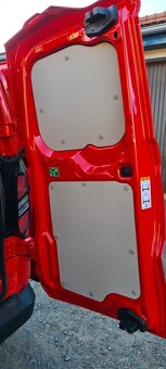 Ford transit custom obložení nakl prostoru - 5