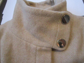 Béžový zimní kabát zn. Mango, L/40, 62% vlny - 5