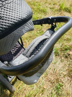 Prodám krásný kočárek Junama dvojkombinace - 5