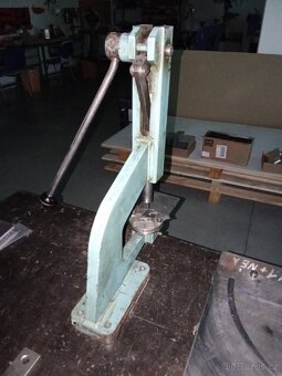 Prodám ruční pákový lis - 5