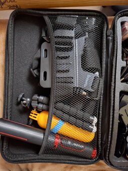 Prodám Dji kameru (osmo action)+ sada nástavců a stojanu - 5