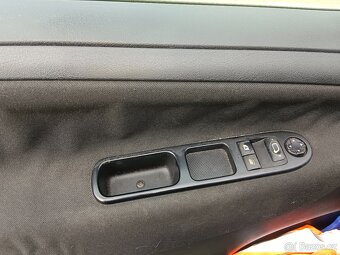 Peugeot 207 - 5