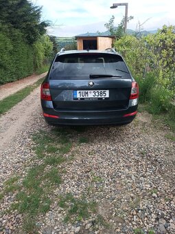 ŠKODA OCTAVIA COMBI 1.6TDI 2015 GREENLINE - 81KW - 5
