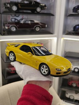 Mazda RX-7 1:18 Ottomobile - 5