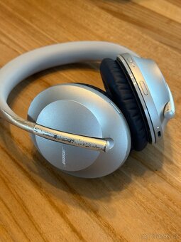 Bezdrátová sluchátka Bose Noise Cancelling 700 HP - 5