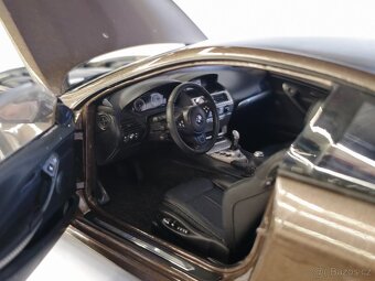 BMW E63 M6 1:18 Kyosho - 5