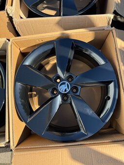 ORIGINÁL Alu Škoda Camelot R17, 5x100 - TOP STAV - 5