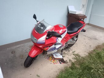 Honda CBR 600 f, PC 25 - 5