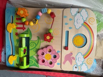 NOVÉ - Bigjigs Baby Dřevěné aktivní chodítko Zahrada - 5