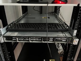 Server HP ProLiant DL360p Gen8 288GB RAM = možný RAMDISK - 5