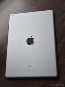 Apple iPad 5. generace 32gb - 5
