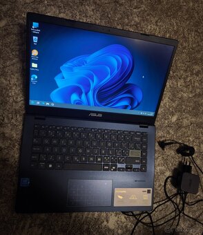 Notebook ASUS e410mab e410ma,4GB Ram 256 SSD - 5