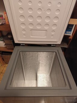 Pultovy menší mrazák - 5