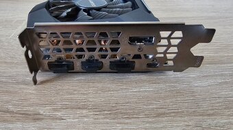 Gigabyte GeForce RTX 2060 SUPER GAMING OC 8G - 5