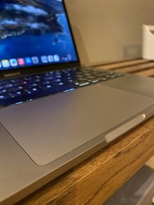 MacBook Pro 2019 - 5