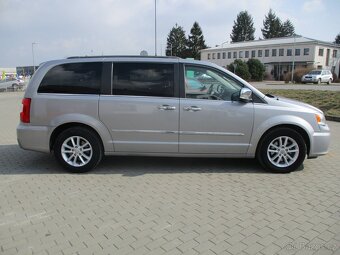 CHRYSLER TOWN & COUNTRY 3,6L V6 211kw LPG odp. DPH 2015 - 5