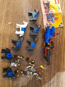 Lego 6038 Wolfpack + další figurky - 5