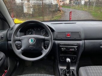 Škoda Octavia combi 1.6 MPI - 5